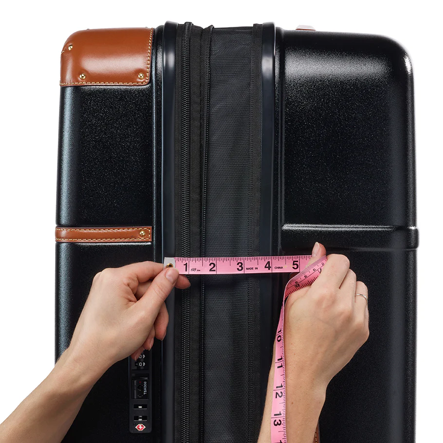 Bellagio Expandable Spinner Check In - Image 150