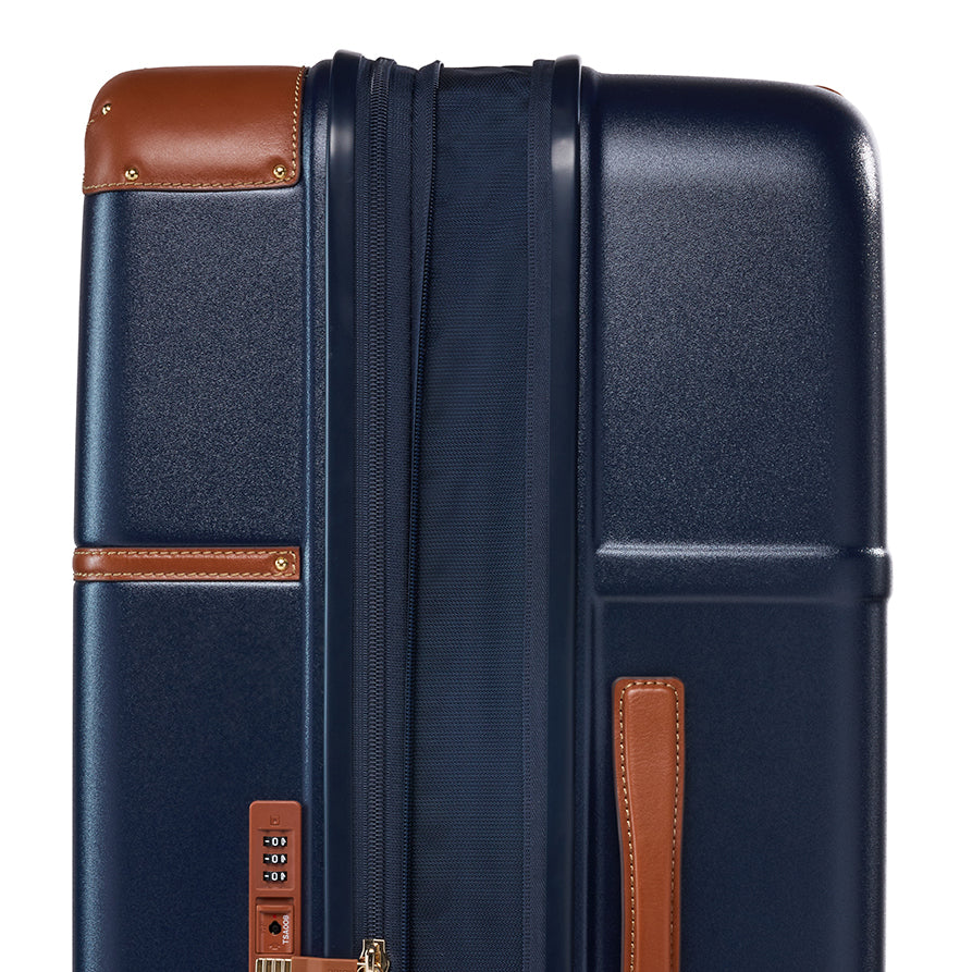 Bellagio Expandable Spinner Check In - Image 163